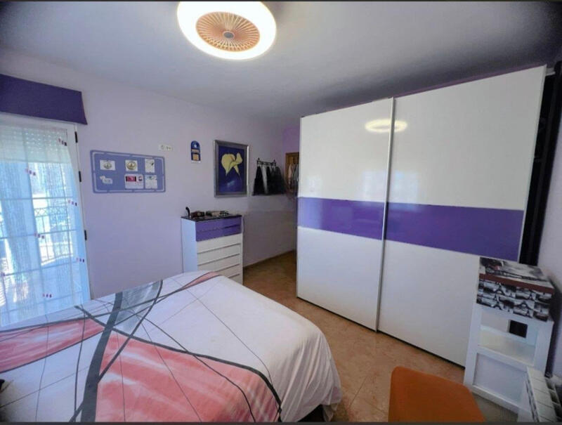 4 soverom Rekkehus til salgs 4 soverom Rekkehus til salgs