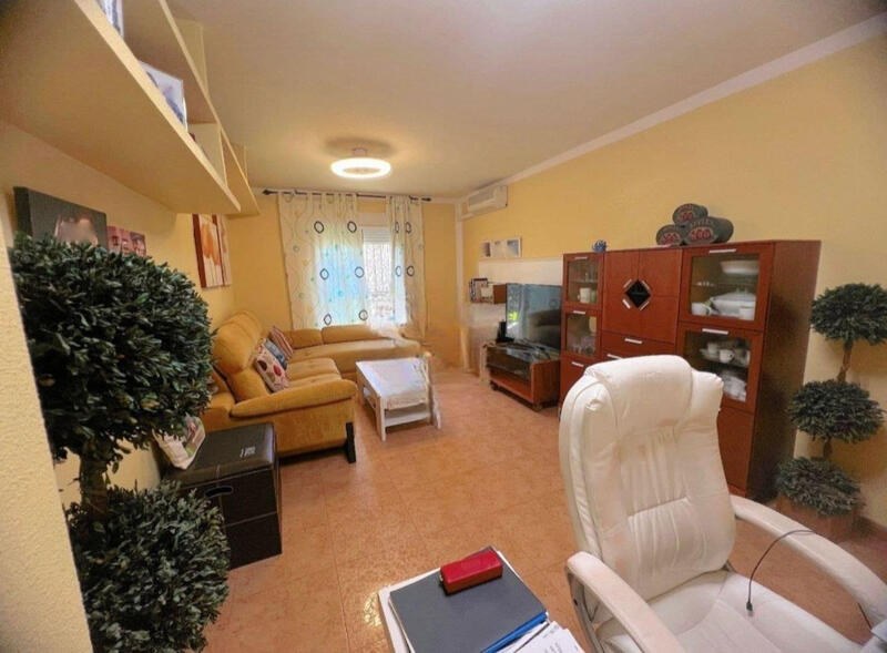 4 soverom Rekkehus til salgs 4 soverom Rekkehus til salgs