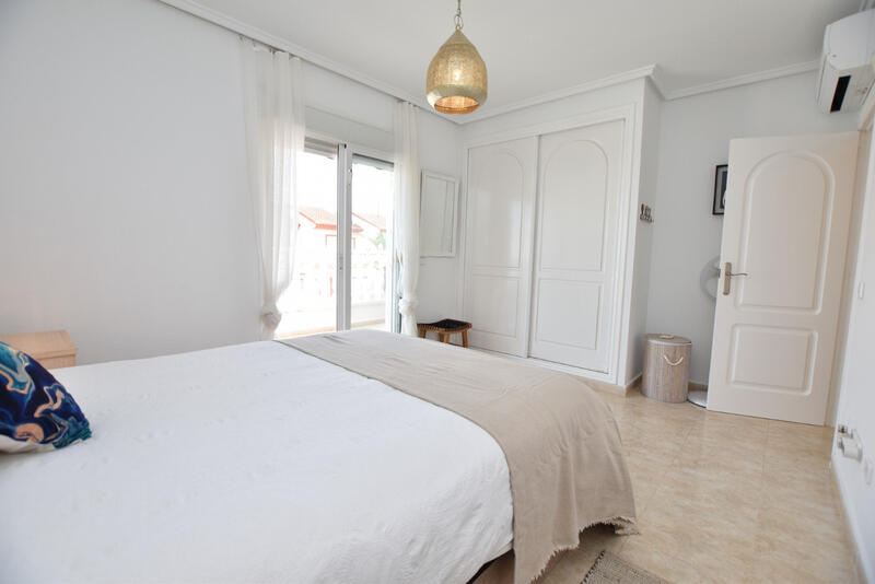 2 bedroom Townhouse for sale 2 bedroom Townhouse for sale