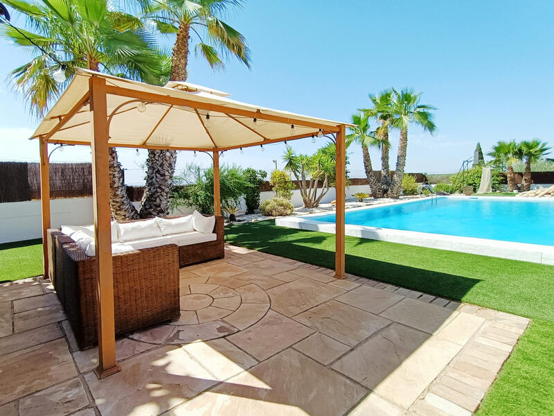 6 bedroom Villa for sale 6 bedroom Villa for sale