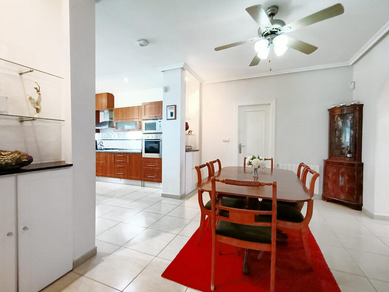 6 bedroom Villa for sale 6 bedroom Villa for sale