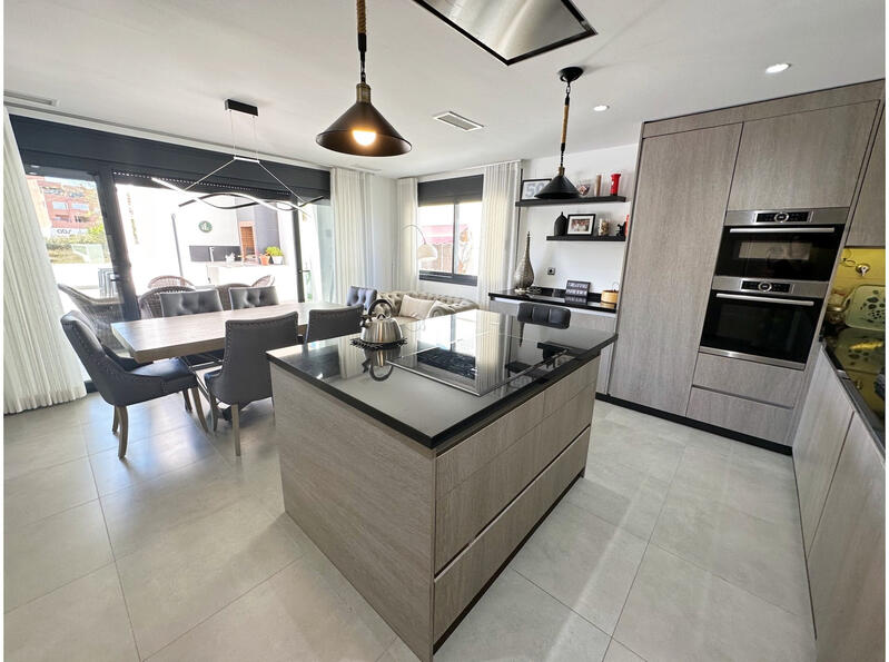 5 bedroom Villa for sale 5 bedroom Villa for sale