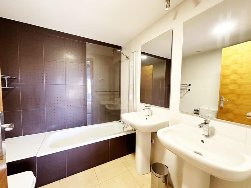 2 bedroom Apartment for sale 2 bedroom Apartment for sale