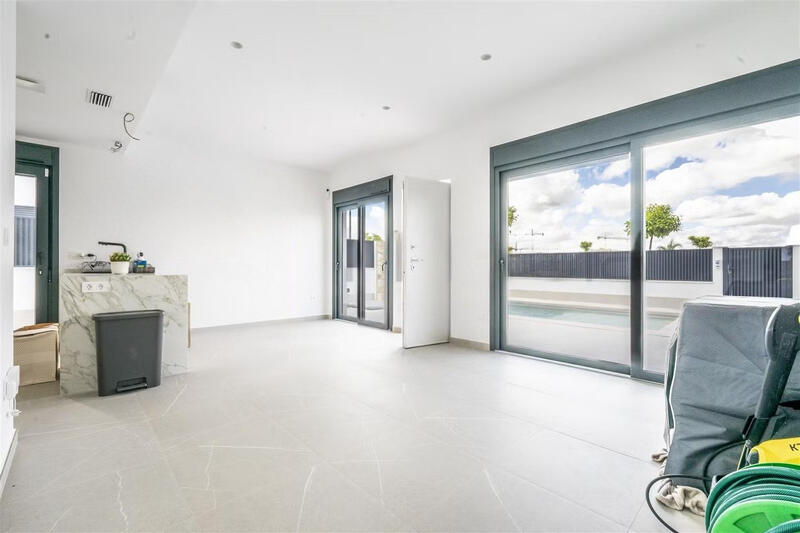 3 bedroom Villa for sale 3 bedroom Villa for sale