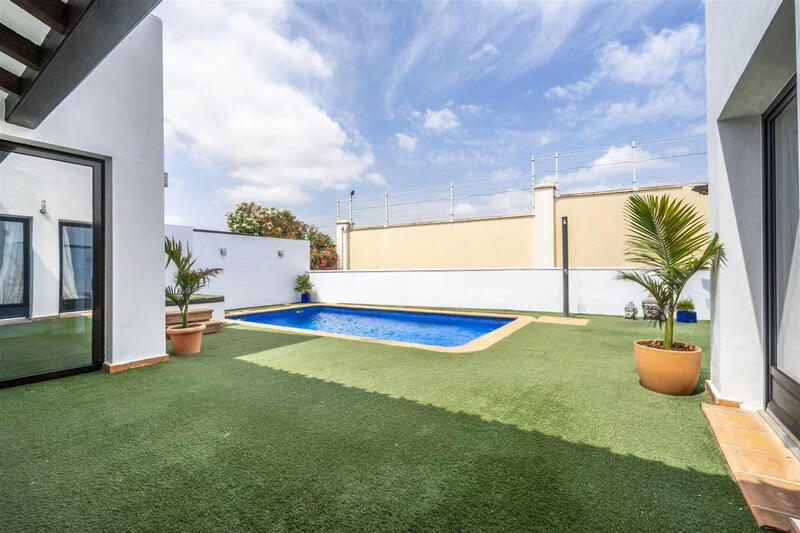 3 bedroom Villa for sale 3 bedroom Villa for sale