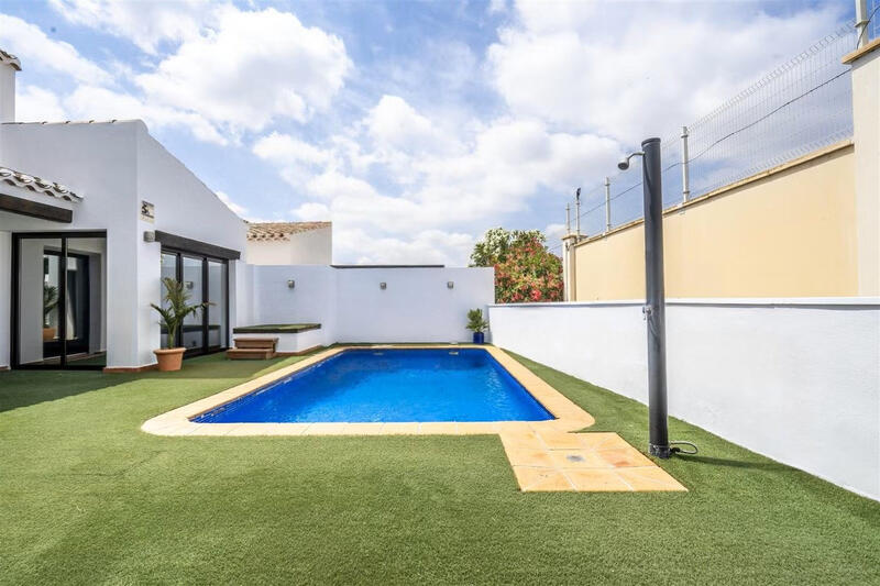 3 bedroom Villa for sale 3 bedroom Villa for sale