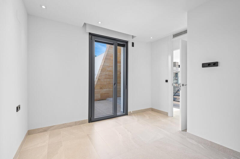 3 спальная комната вилла продается 3 спальная комната вилла продается