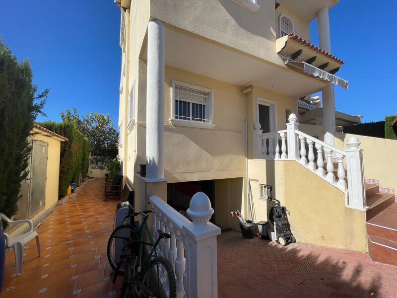 4 bedroom Villa for sale