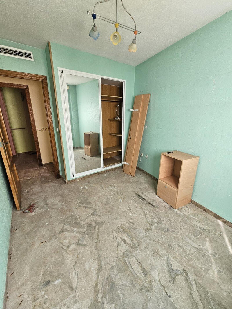 3 bedroom Apartment for sale