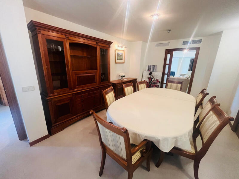 4 slaapkamer Villa Te koop