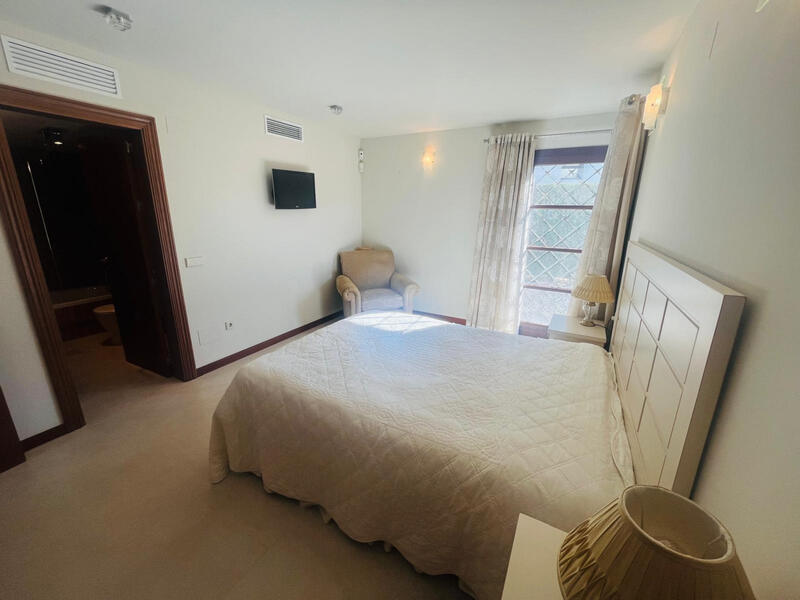 4 slaapkamer Villa Te koop