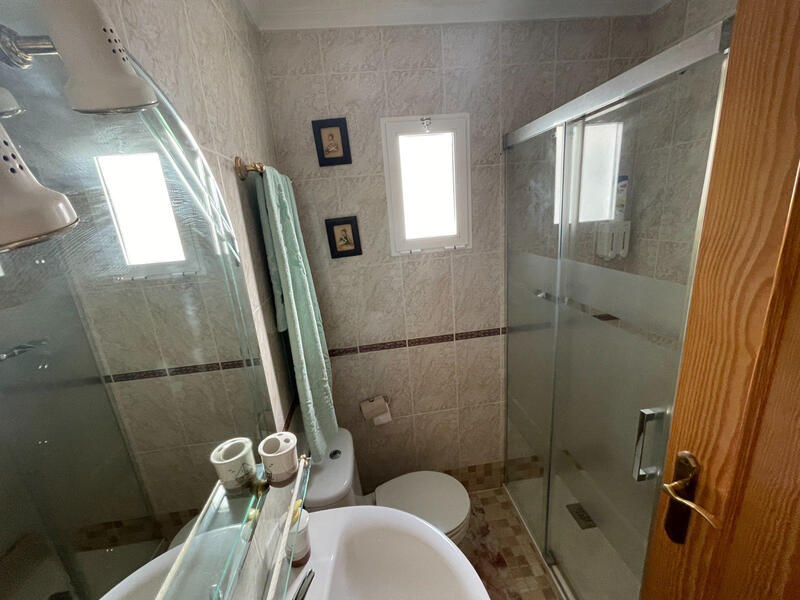 2 bedroom Apartment for sale 2 bedroom Apartment for sale