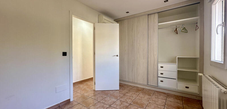 4 Schlafzimmer Villa zu verkaufen 4 Schlafzimmer Villa zu verkaufen