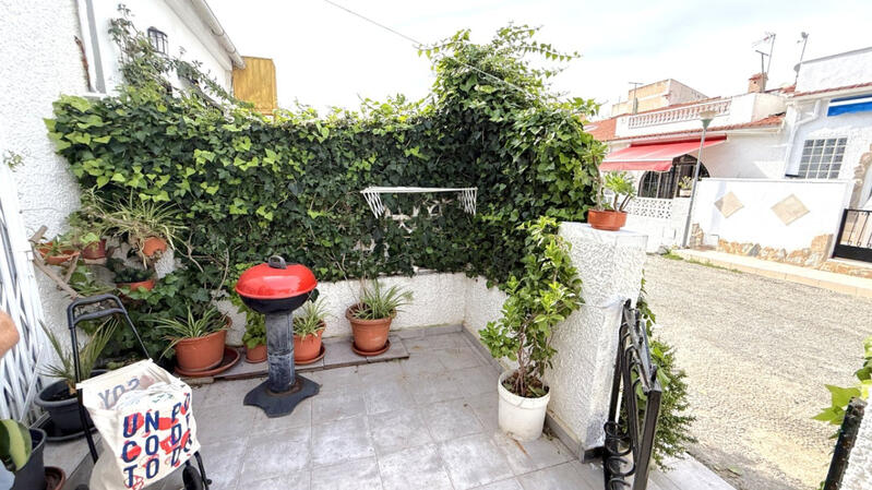 1 спальная комната вилла продается