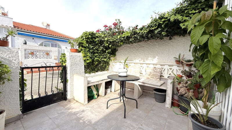 1 спальная комната вилла продается