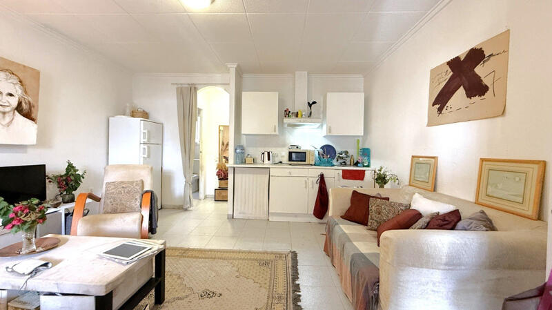 1 спальная комната вилла продается