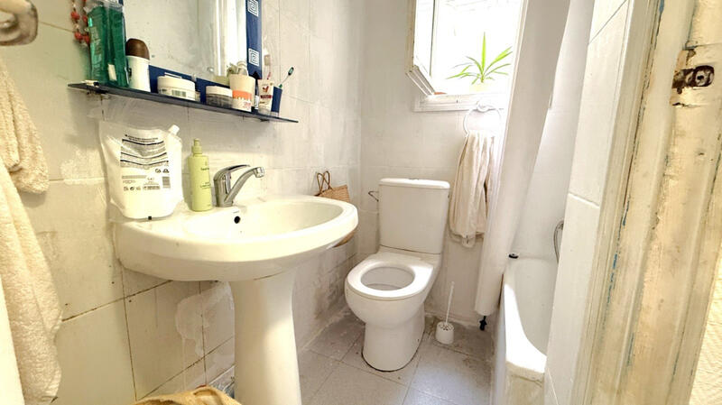 1 спальная комната вилла продается