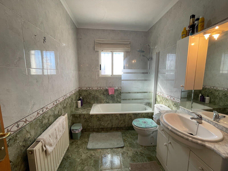 4 slaapkamer Villa Te koop