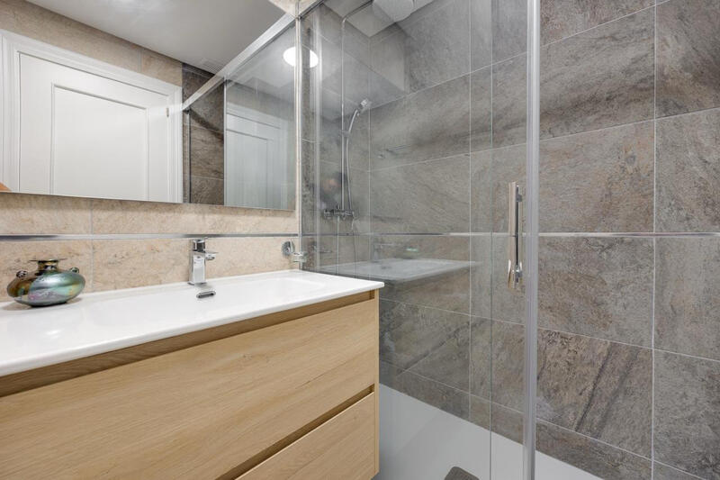 2 slaapkamer Appartement Te koop