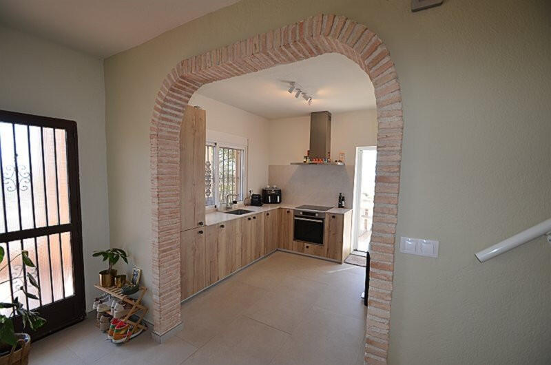 4 Schlafzimmer Landhaus zu verkaufen