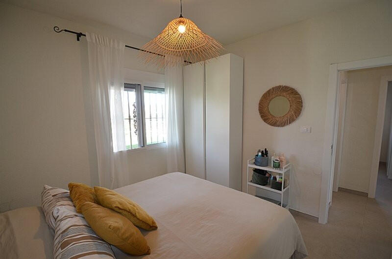 4 Schlafzimmer Landhaus zu verkaufen