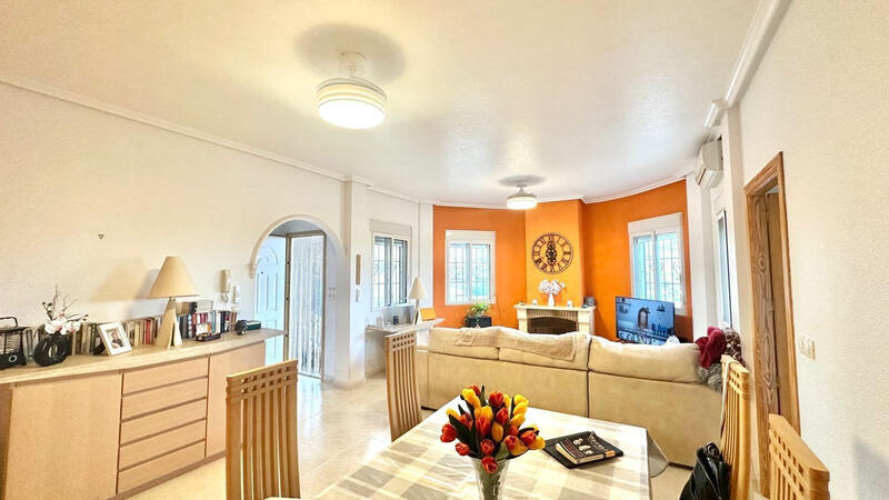 3 bedroom Villa for sale 3 bedroom Villa for sale