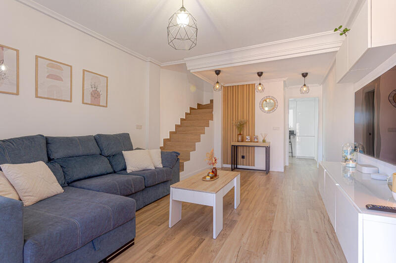 Villa for sale in Torrevieja, Alicante