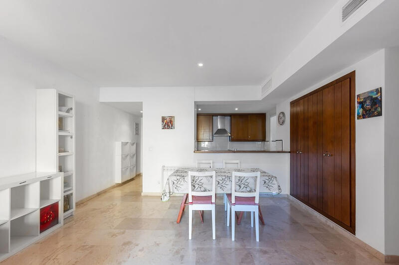 2 slaapkamer Appartement Te koop 2 slaapkamer Appartement Te koop