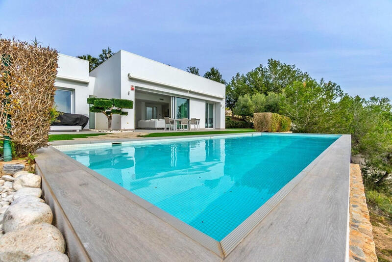 3 bedroom Villa for sale