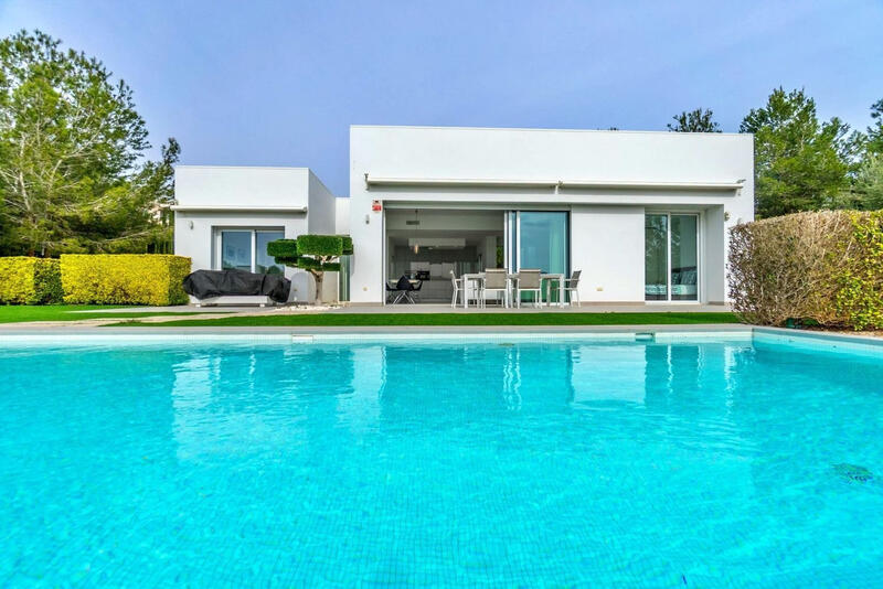 3 bedroom Villa for sale