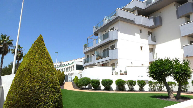 2 bedroom Apartment for sale