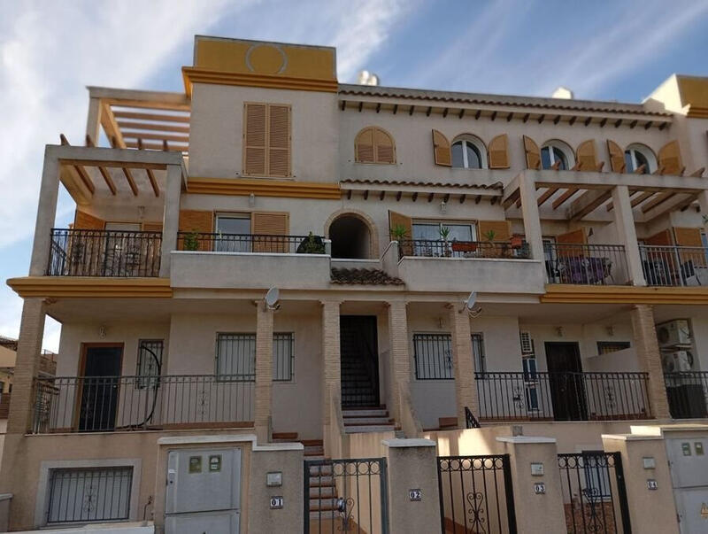 Duplex till salu i Daya Vieja, Alicante
