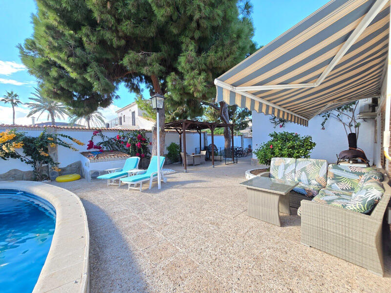 5 bedroom Villa for sale