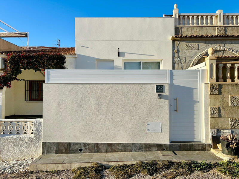 2 Schlafzimmer Stadthaus zu verkaufen 2 Schlafzimmer Stadthaus zu verkaufen