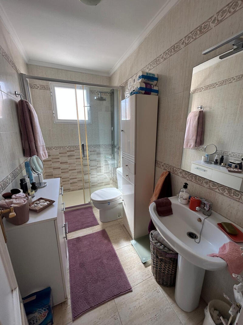 2 slaapkamer Villa Te koop 2 slaapkamer Villa Te koop