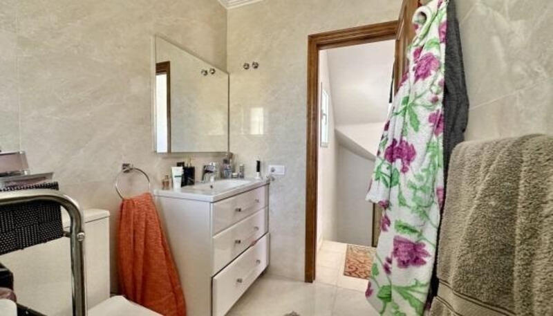 3 bedroom Townhouse for sale