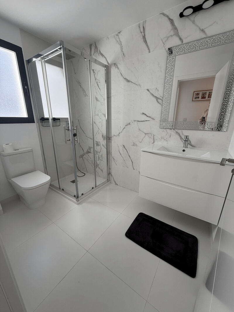 2 bedroom Apartment for sale 2 bedroom Apartment for sale