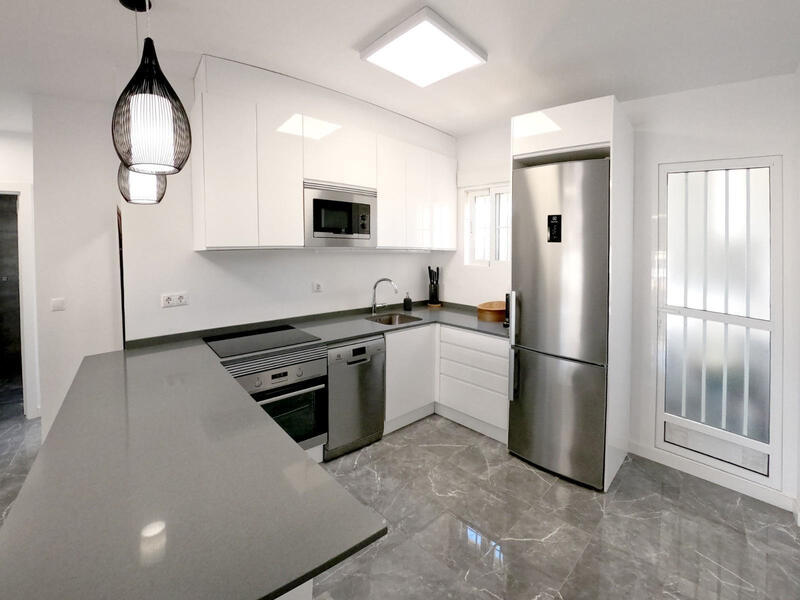 2 bedroom Apartment for sale 2 bedroom Apartment for sale