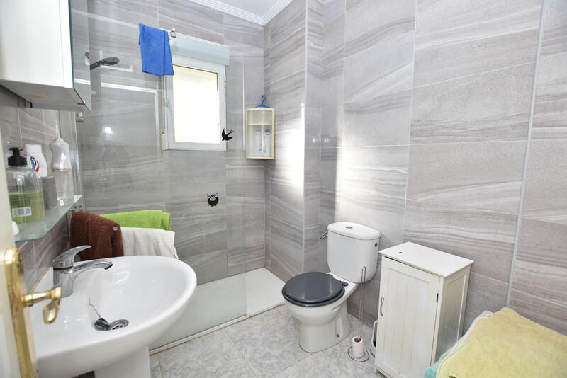 2 bedroom Townhouse for sale