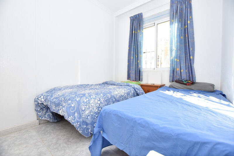 2 bedroom Townhouse for sale