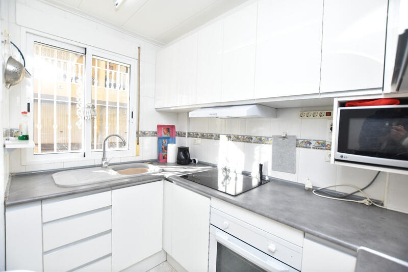 2 bedroom Townhouse for sale