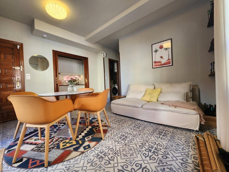 3 bedroom Apartment for sale