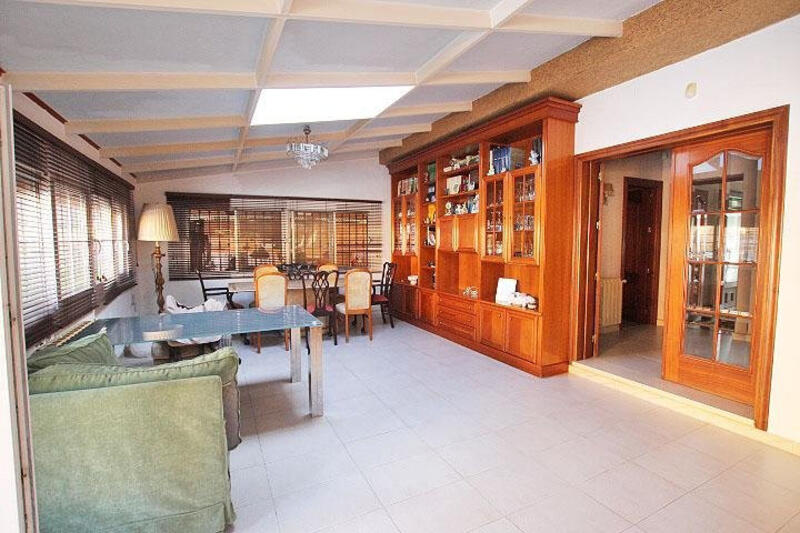 6 sovrum Villa till salu