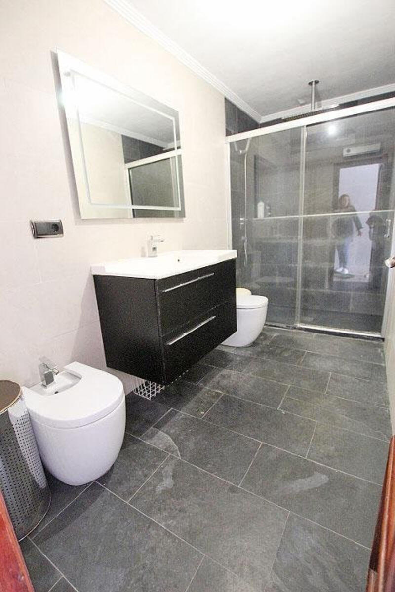 6 sovrum Villa till salu