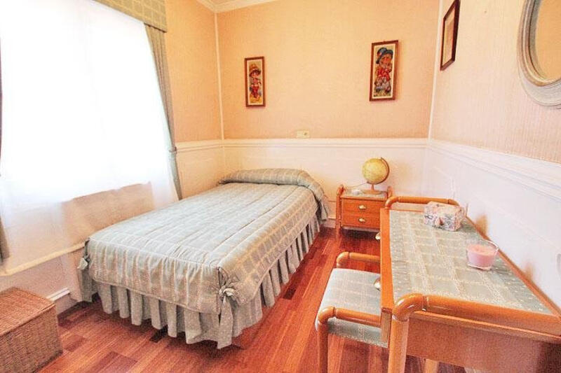 6 sovrum Villa till salu