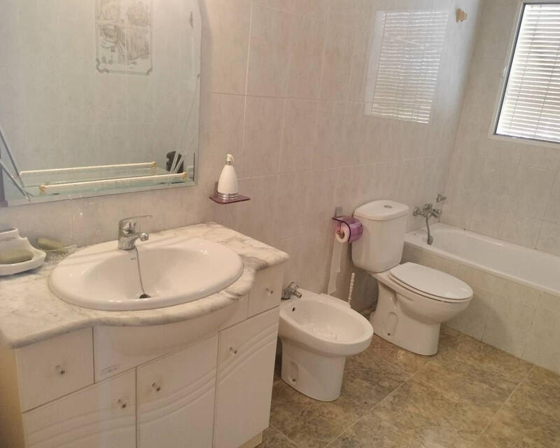 3 slaapkamer Landhuis Te koop