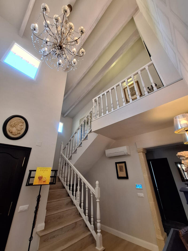 4 sovrum Villa till salu