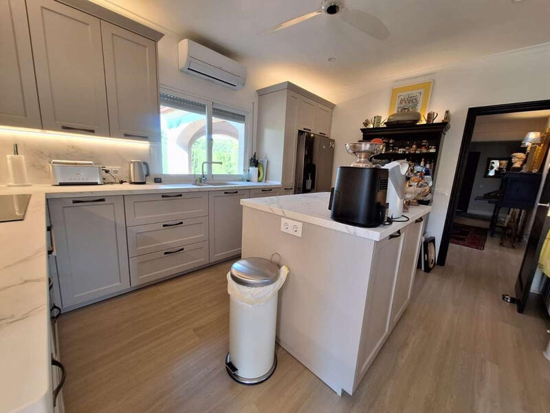 4 sovrum Villa till salu