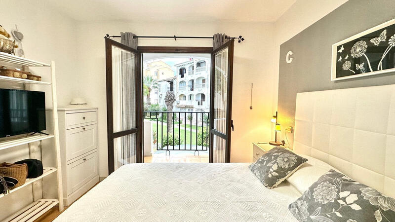 1 bedroom Apartment for sale