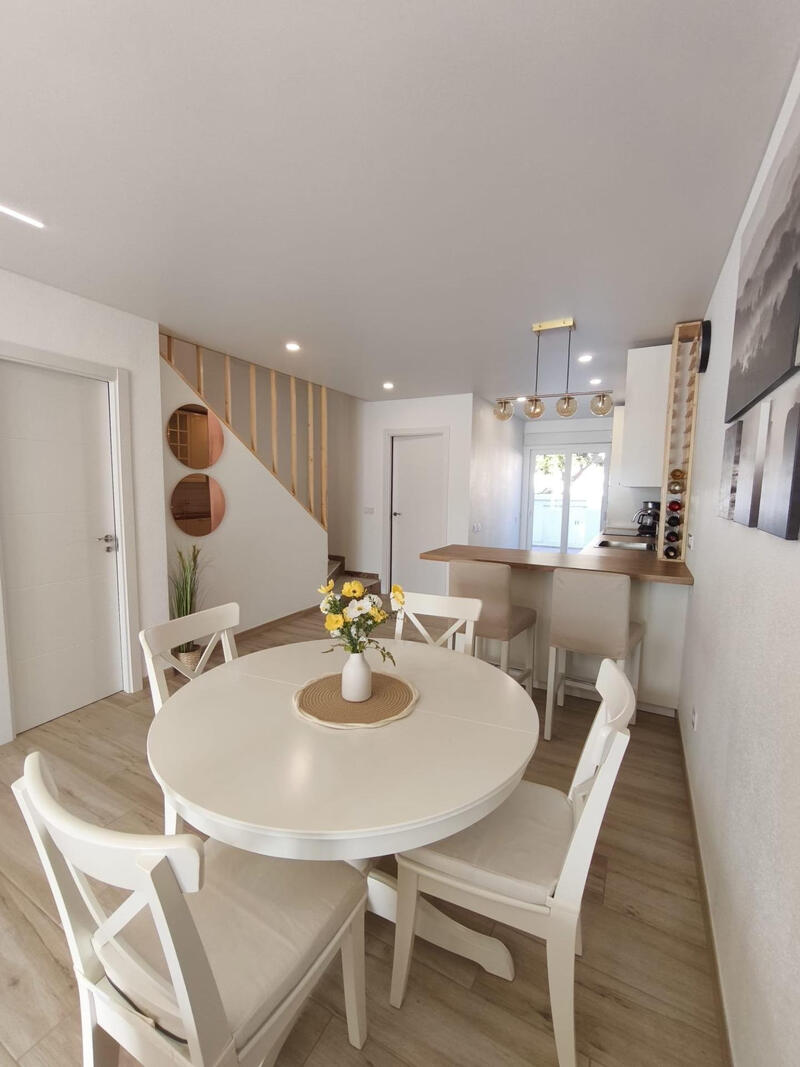 3 bedroom Townhouse for sale 3 bedroom Townhouse for sale